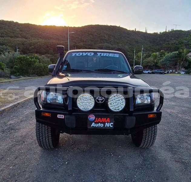 Big with watermark toyota tacoma sud noumea 5173