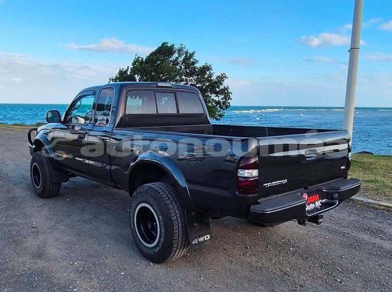 Big with watermark toyota tacoma sud noumea 5173