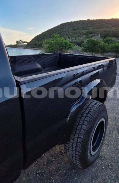Big with watermark toyota tacoma sud noumea 5173