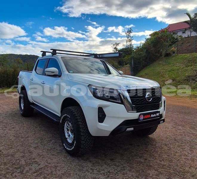 Big with watermark nissan navara sud noumea 5178