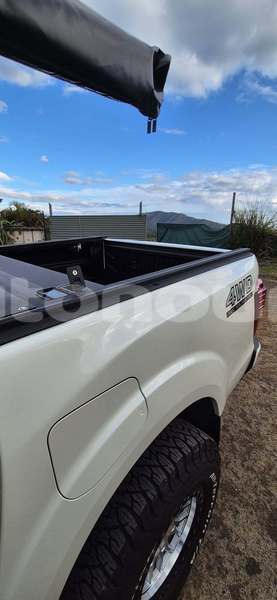 Big with watermark nissan navara sud noumea 5178