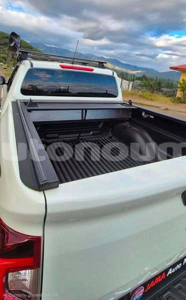Big with watermark nissan navara sud noumea 5178