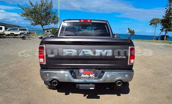 Acheter Occasion Voiture Dodge RAM Noir à Noumea, Sud Acheter Occasion Voiture Dodge RAM Noir à Noumea, Sud