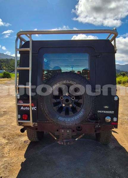 Big with watermark land rover defender sud noumea 5187