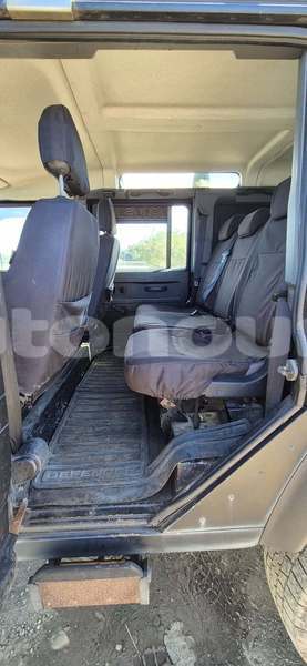 Big with watermark land rover defender sud noumea 5187