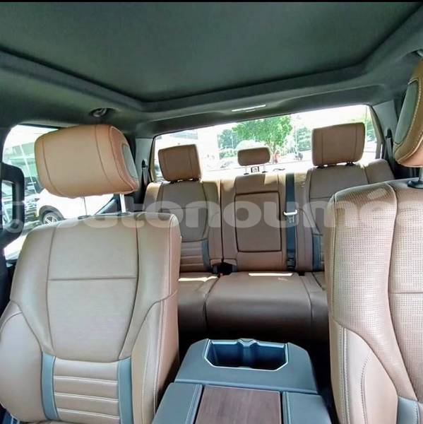Big with watermark toyota tundra sud noumea 5188