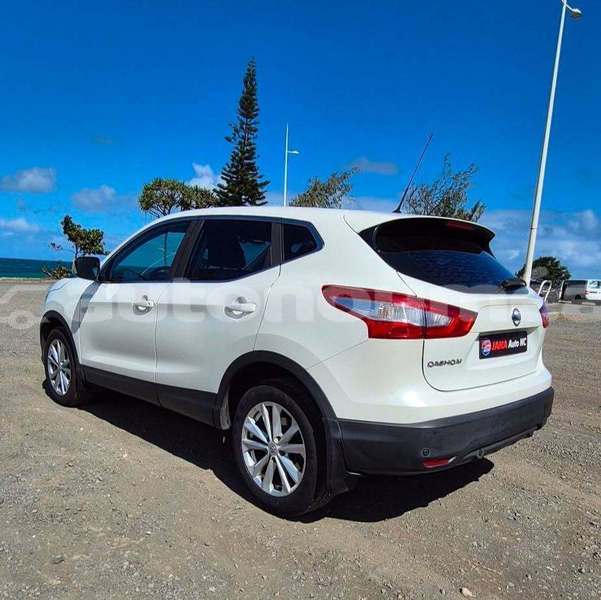 Big with watermark nissan qashqai 2 sud noumea 5189
