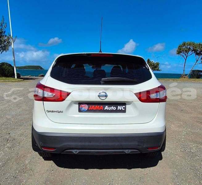 Big with watermark nissan qashqai 2 sud noumea 5189