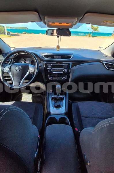 Big with watermark nissan qashqai 2 sud noumea 5189