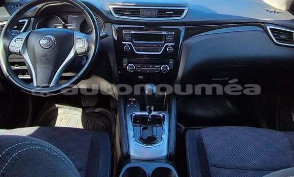 Buy Used Nissan Qashqai+2 White Car in Noumea in Sud Buy Used Nissan Qashqai+2 White Car in Noumea in Sud