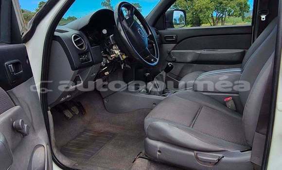 Acheter Occasion Voiture Mazda BT50 Blanc à Noumea, Sud Acheter Occasion Voiture Mazda BT50 Blanc à Noumea, Sud