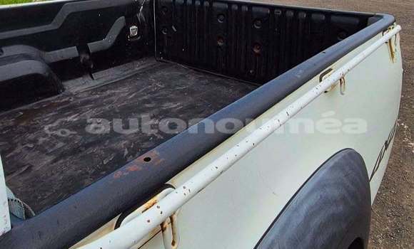Acheter Occasion Voiture Mazda BT50 Blanc à Noumea, Sud Acheter Occasion Voiture Mazda BT50 Blanc à Noumea, Sud