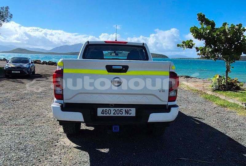 Big with watermark nissan navara sud noumea 5193