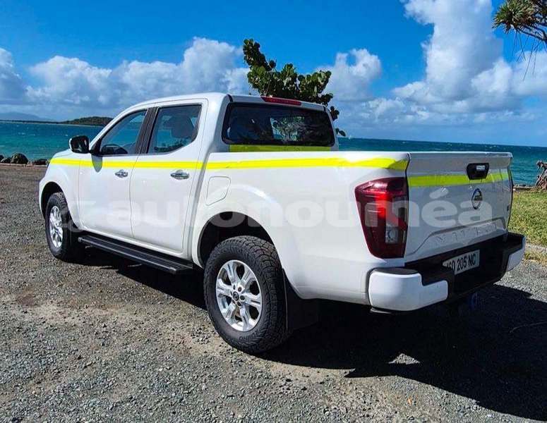 Big with watermark nissan navara sud noumea 5193
