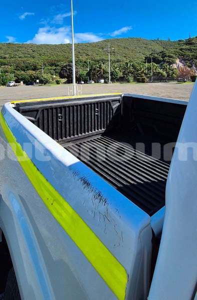 Big with watermark nissan navara sud noumea 5193