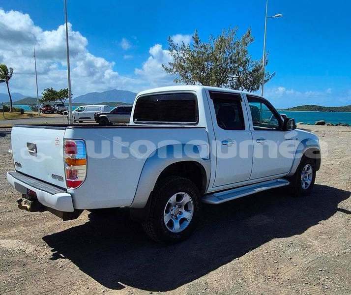 Big with watermark mazda bt50 sud noumea 5194