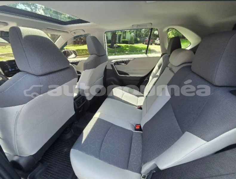 Big with watermark toyota rav4 nord canala 5196