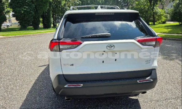 Acheter Occasion Voiture Toyota RAV4 Blanc à Canala, Nord Acheter Occasion Voiture Toyota RAV4 Blanc à Canala, Nord
