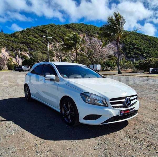 Big with watermark mercedes benz a200 sud noumea 5197