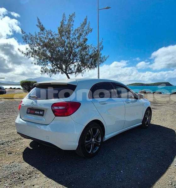 Big with watermark mercedes benz a200 sud noumea 5197