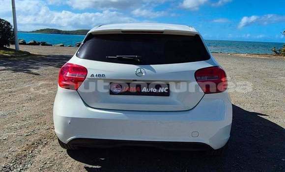 Acheter Occasion Voiture Mercedes-Benz A200 Blanc à Noumea, Sud Acheter Occasion Voiture Mercedes-Benz A200 Blanc à Noumea, Sud