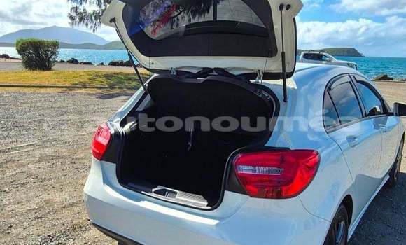 Acheter Occasion Voiture Mercedes-Benz A200 Blanc à Noumea, Sud Acheter Occasion Voiture Mercedes-Benz A200 Blanc à Noumea, Sud