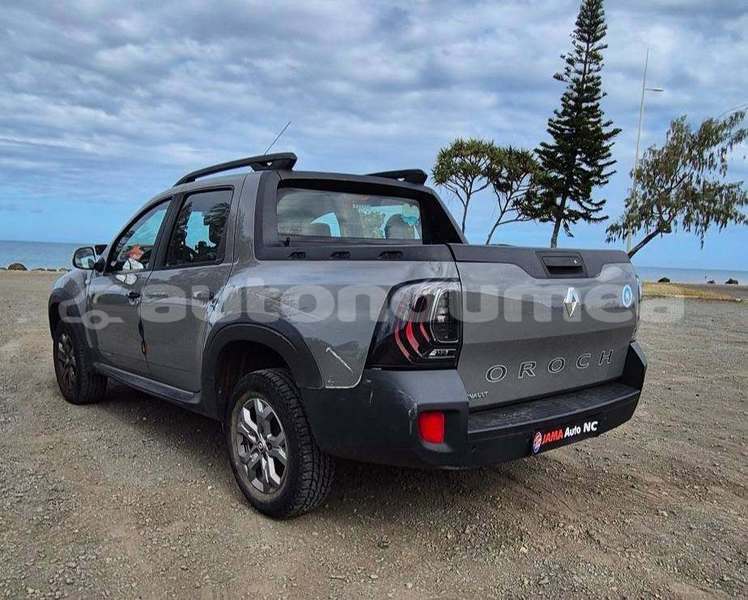 Big with watermark renault 20 sud noumea 5201