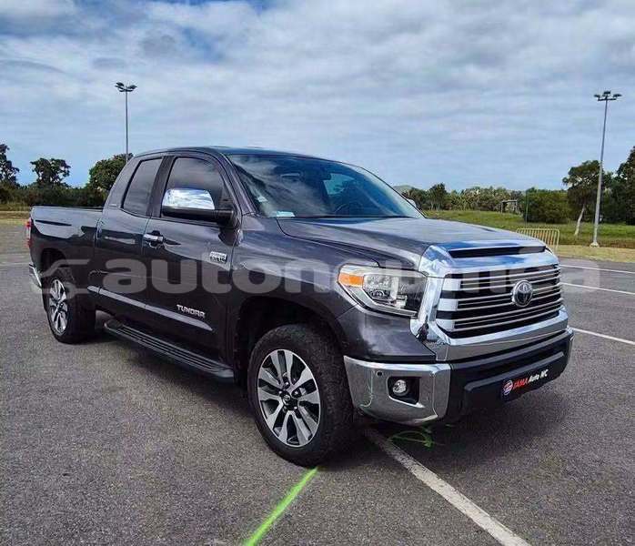 Big with watermark toyota tundra sud noumea 5209