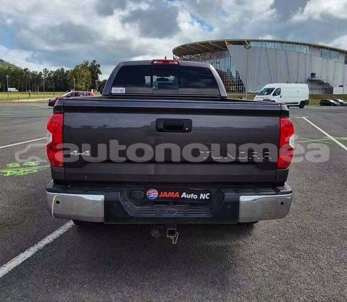 Big with watermark toyota tundra sud noumea 5209