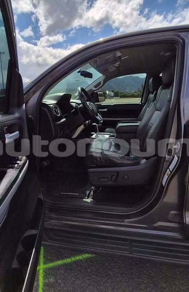 Big with watermark toyota tundra sud noumea 5209