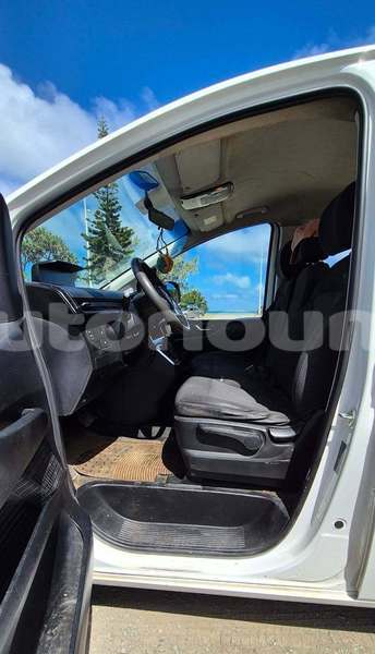 Big with watermark hyundai sonata sud noumea 5215