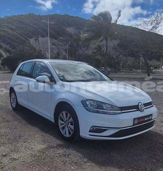 Big with watermark volkswagen golf sud noumea 5217
