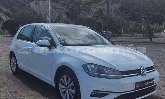 Acheter Occasion Voiture Volkswagen Golf Blanc à Noumea, Sud Acheter Occasion Voiture Volkswagen Golf Blanc à Noumea, Sud