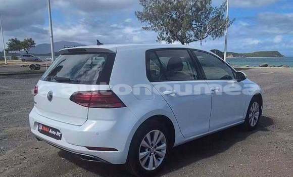 Acheter Occasion Voiture Volkswagen Golf Blanc à Noumea, Sud Acheter Occasion Voiture Volkswagen Golf Blanc à Noumea, Sud