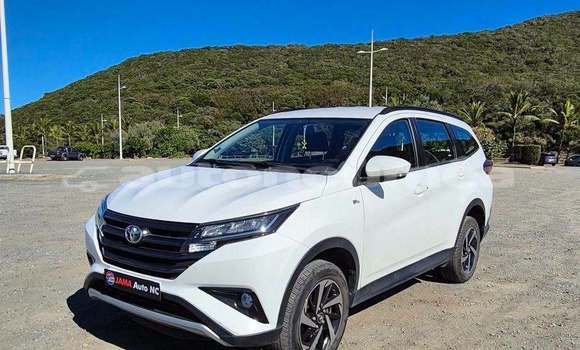 Acheter Occasion Voiture Toyota Rush Blanc à Noumea, Sud
