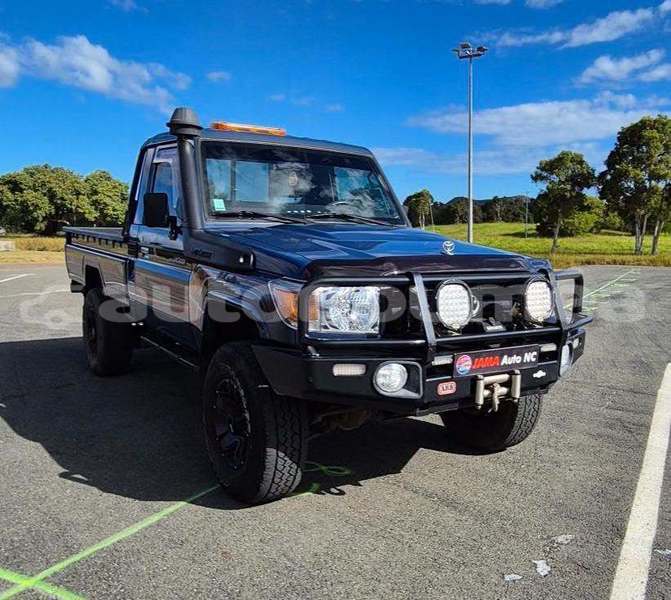 Big with watermark toyota land cruiser sud noumea 5219