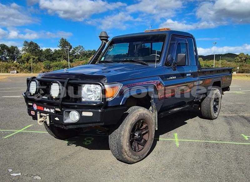 Big with watermark toyota land cruiser sud noumea 5219