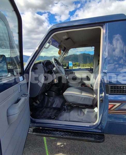 Big with watermark toyota land cruiser sud noumea 5219