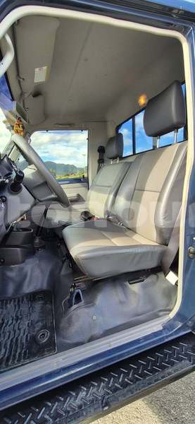 Big with watermark toyota land cruiser sud noumea 5219