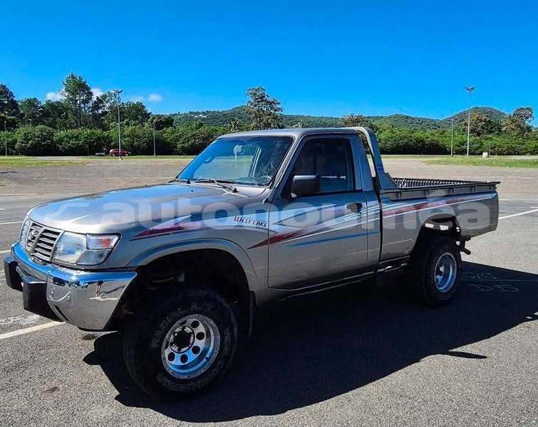 Big with watermark nissan patrol sud noumea 5225