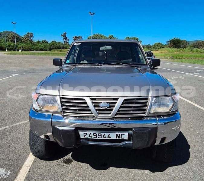 Big with watermark nissan patrol sud noumea 5225