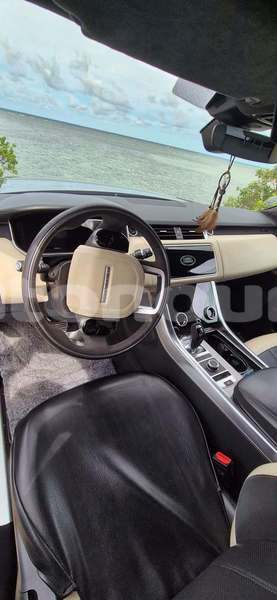 Big with watermark land rover range rover sport sud noumea 5226