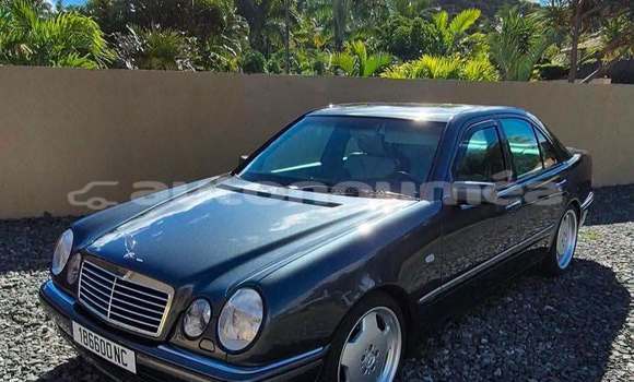 Acheter Occasion Voiture Mercedes-Benz E-klasse AMG Marron à Noumea, Sud