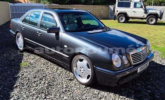 Buy Used Mercedes-Benz E-klasse AMG Brown Car in Noumea in Sud Buy Used Mercedes-Benz E-klasse AMG Brown Car in Noumea in Sud