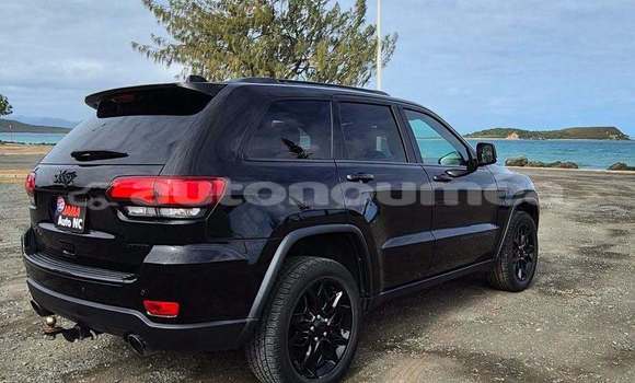 Buy Used Jeep Grand Cherokee Black Car in Noumea in Sud Buy Used Jeep Grand Cherokee Black Car in Noumea in Sud