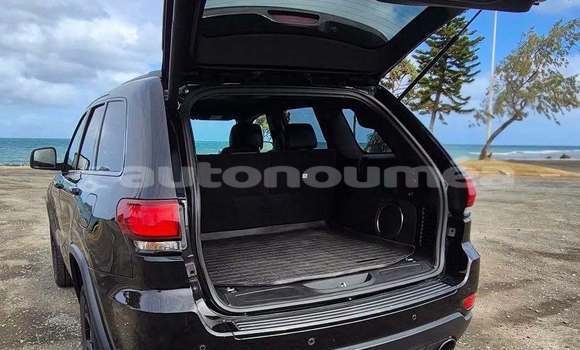 Buy Used Jeep Grand Cherokee Black Car in Noumea in Sud Buy Used Jeep Grand Cherokee Black Car in Noumea in Sud