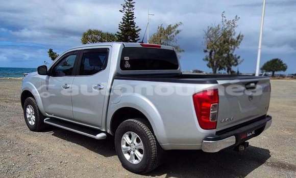 Buy Used Nissan NP 300 Silver Car in Noumea in Sud Buy Used Nissan NP 300 Silver Car in Noumea in Sud