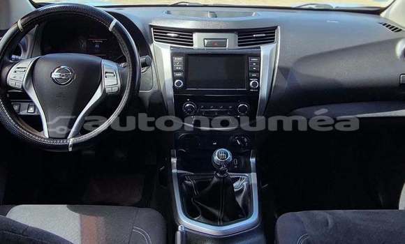 Buy Used Nissan NP 300 Silver Car in Noumea in Sud Buy Used Nissan NP 300 Silver Car in Noumea in Sud