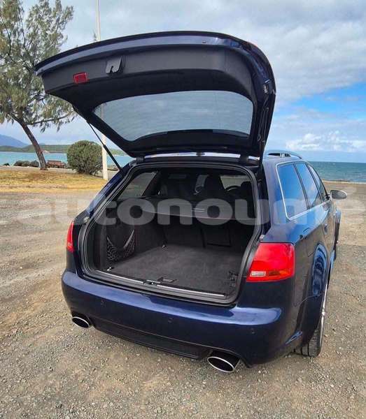 Big with watermark audi rs4 sud noumea 5239