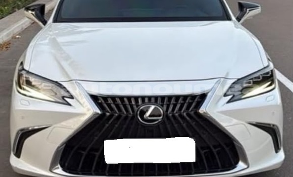 Buy Used Lexus ES White Car in Noumea in Sud Buy Used Lexus ES White Car in Noumea in Sud